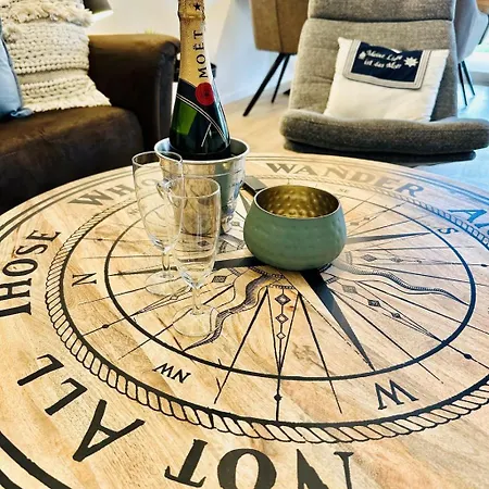 Nordlicht, - Moderne In Direkter Strandnaehe Mit Eigenem Eingang, Sauna, Kaminofen, Terrasse Und Parkplatz アパート オルペニッツ