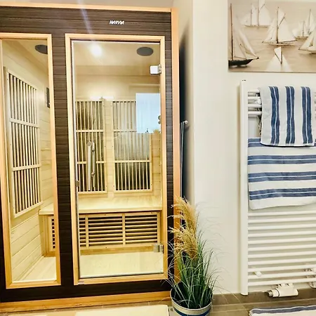 Nordlicht, - Moderne In Direkter Strandnaehe Mit Eigenem Eingang, Sauna, Kaminofen, Terrasse Und Parkplatz オルペニッツ