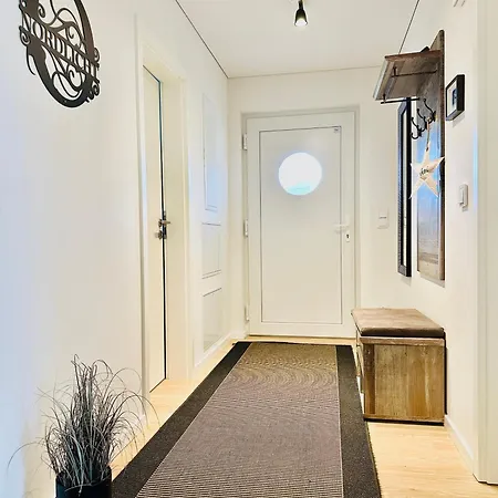 アパート Nordlicht, - Moderne In Direkter Strandnaehe Mit Eigenem Eingang, Sauna, Kaminofen, Terrasse Und Parkplatz