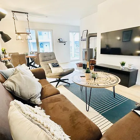 Nordlicht, - Moderne In Direkter Strandnaehe Mit Eigenem Eingang, Sauna, Kaminofen, Terrasse Und Parkplatz * オルペニッツ